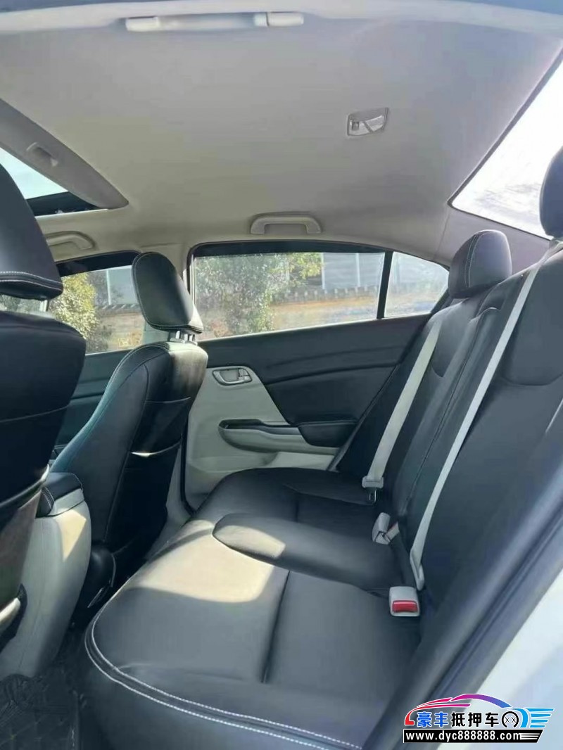 16年本田思域轿车抵押车出售