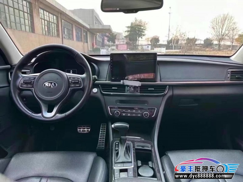 18年起亚K5轿车抵押车出售