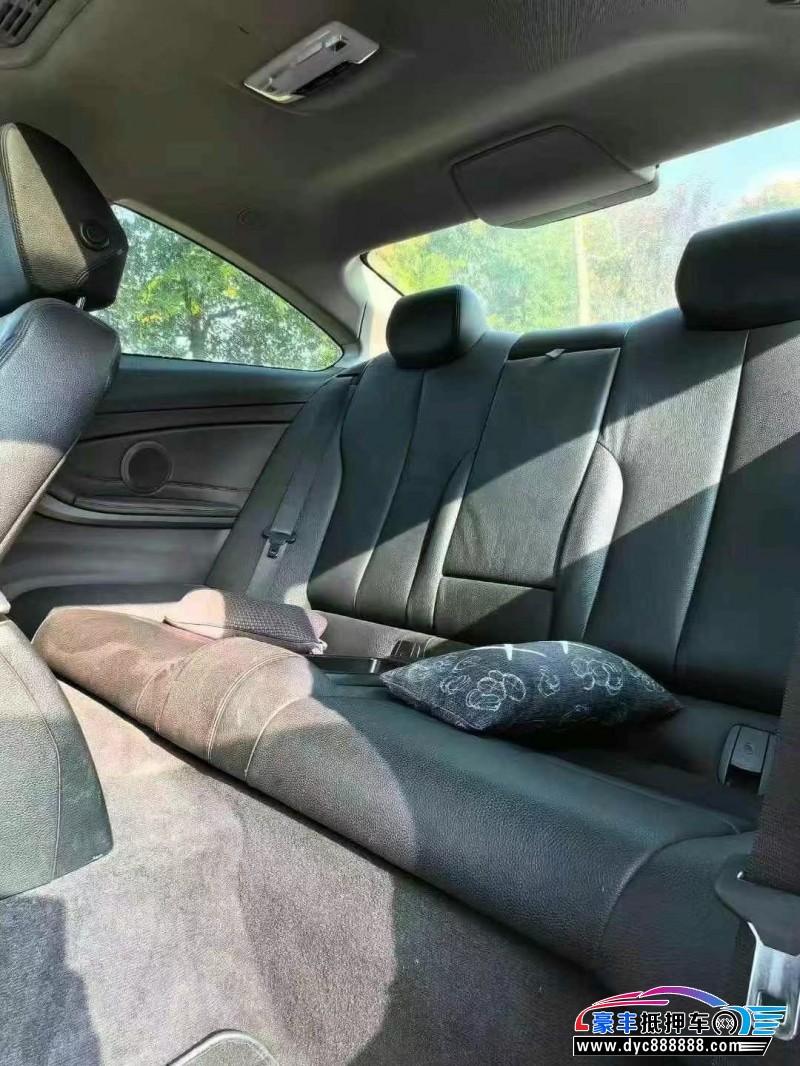 15年宝马4系轿车抵押车出售