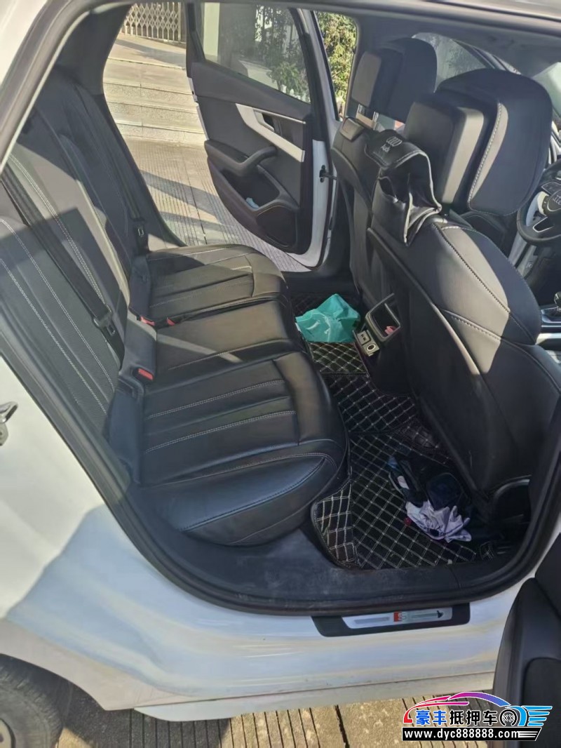 23年奥迪A4L轿车抵押车出售