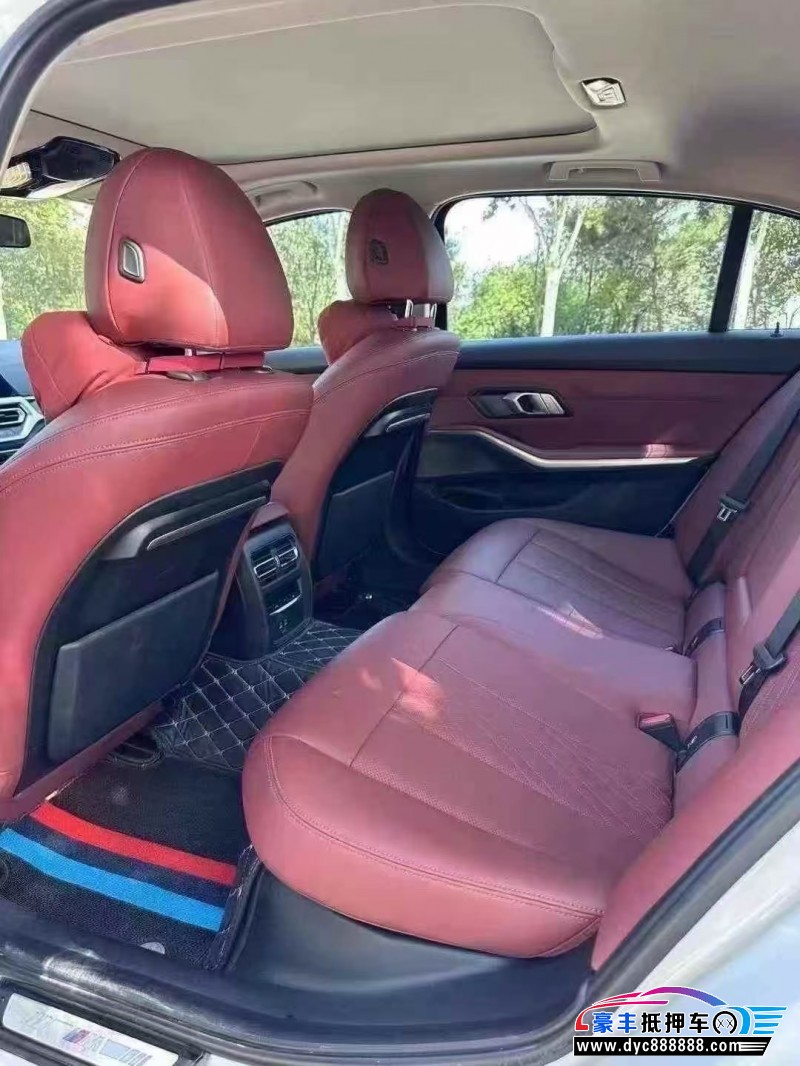 22年宝马3系轿车抵押车出售