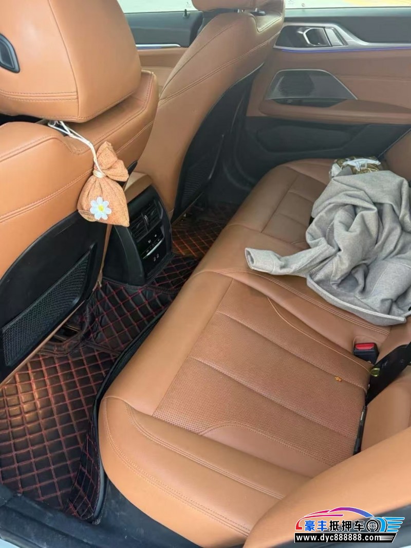 22年宝马4系轿车抵押车出售