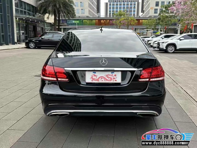 14年奔驰E轿车抵押车出售