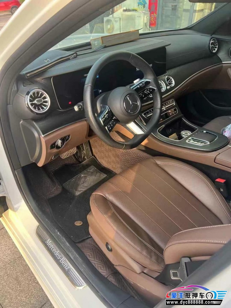 23年奔驰E轿车抵押车出售