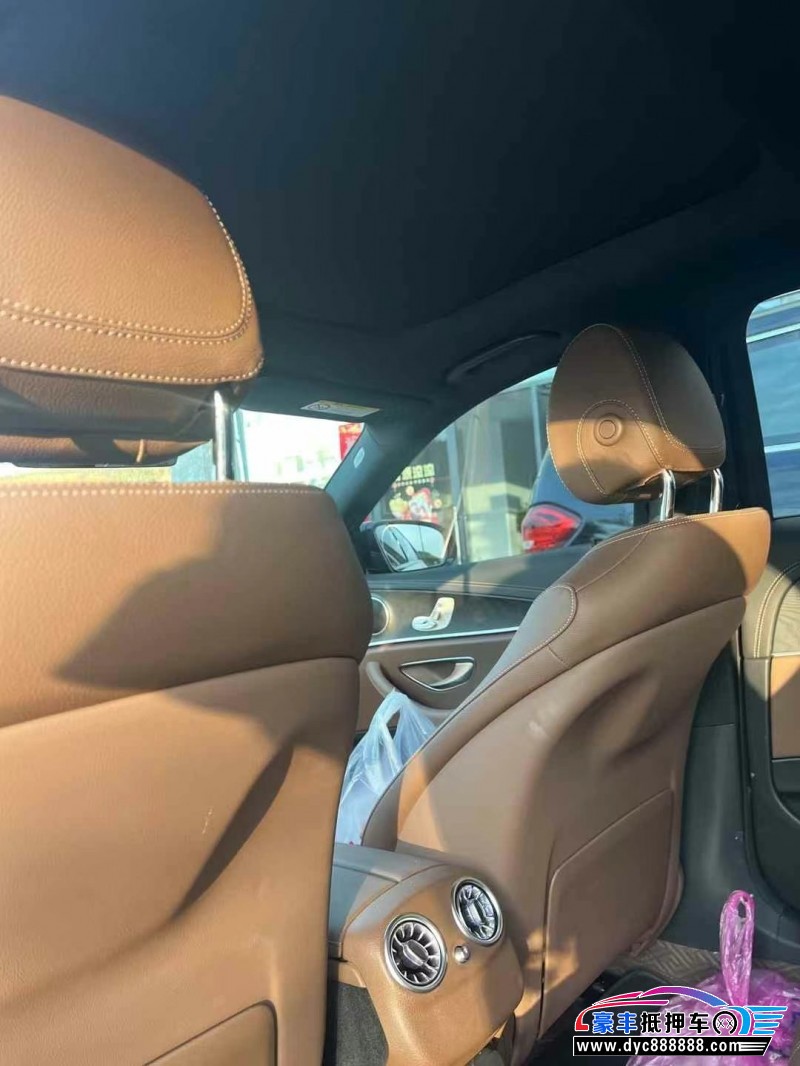 23年奔驰E轿车抵押车出售