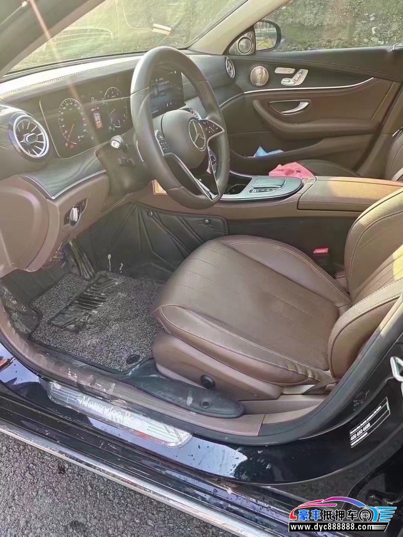 23年奔驰E轿车抵押车出售