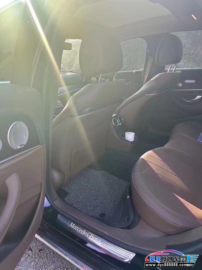 23年奔驰E轿车抵押车出售