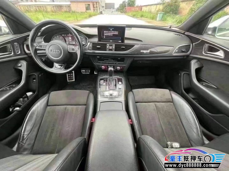 18年奥迪S6轿车抵押车出售