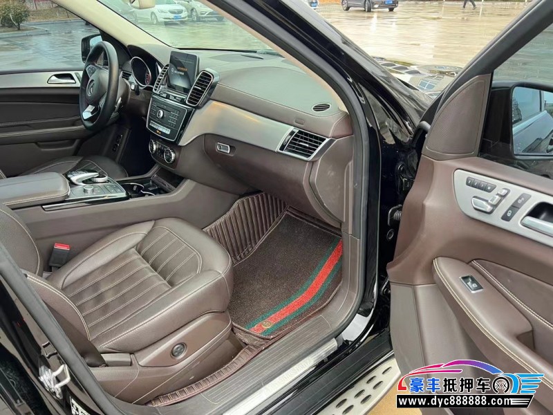 19年奔驰GLS轿车抵押车出售