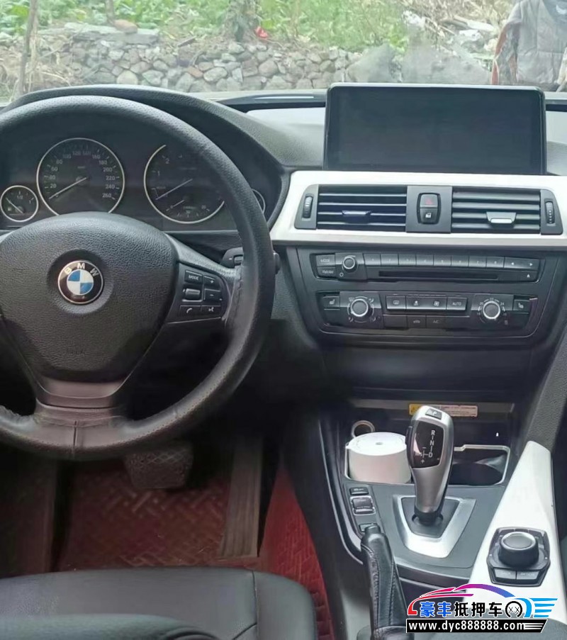 15年宝马3系轿车抵押车出售