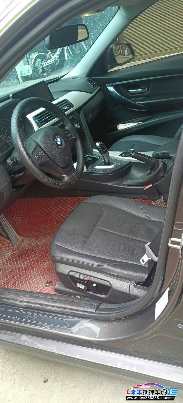 15年宝马3系轿车抵押车出售