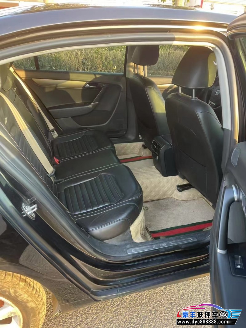 16年大众迈腾轿车抵押车出售