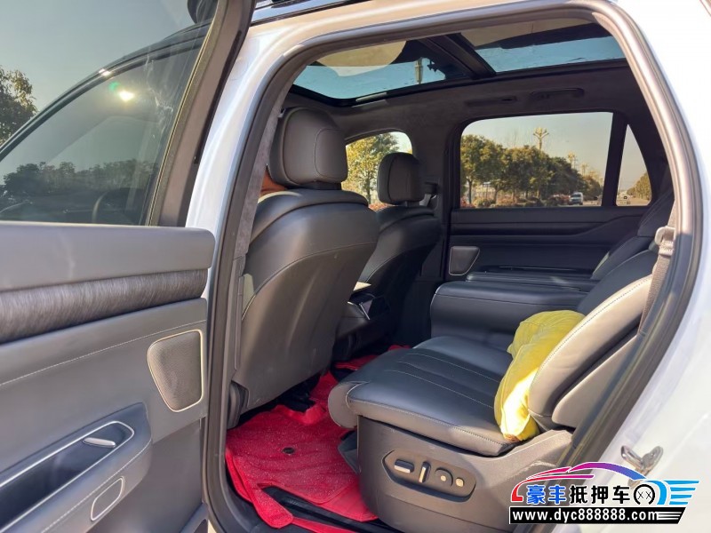 24年蔚来ES8轿车抵押车出售