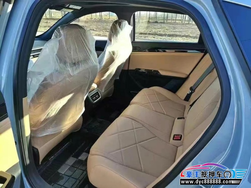 24年吉利银河L6轿车抵押车出售