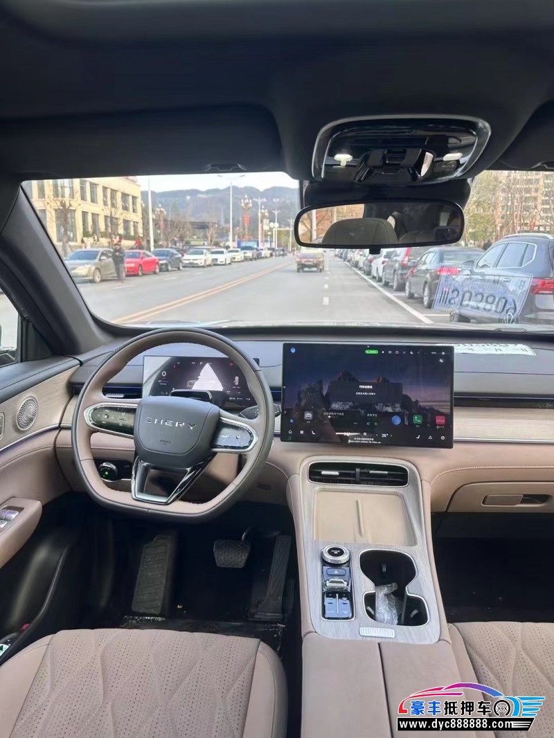 25年奇瑞瑞虎8轿车抵押车出售