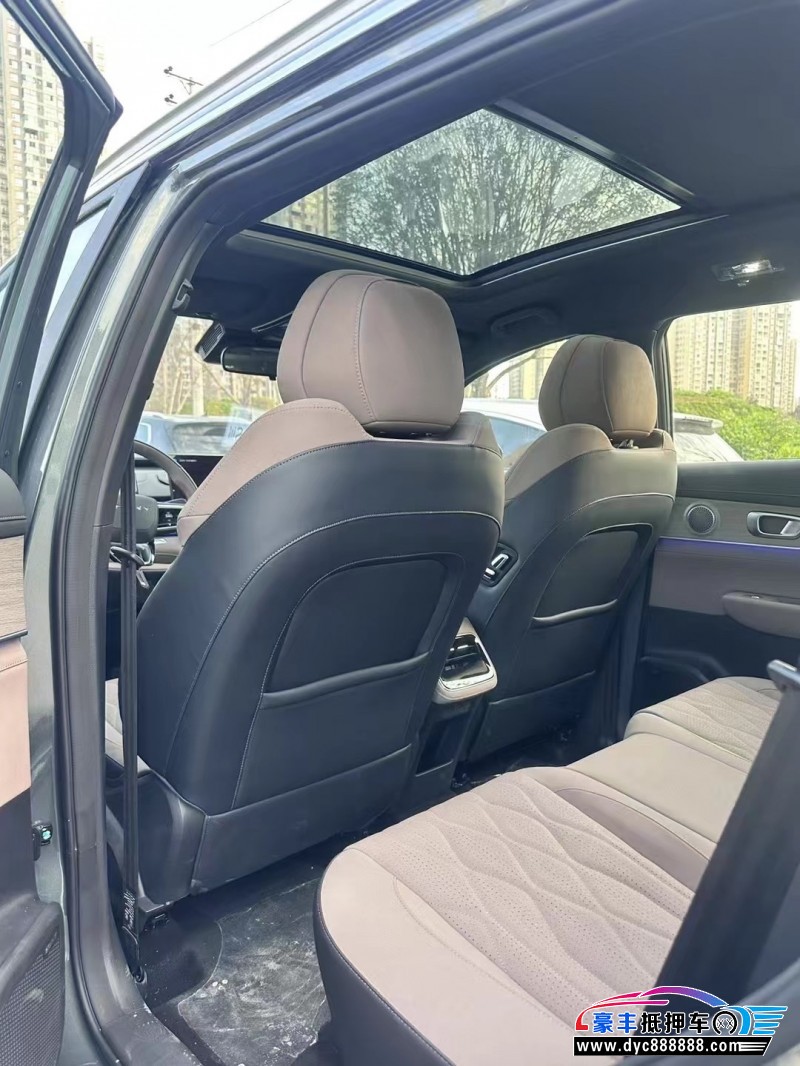 25年奇瑞瑞虎8轿车抵押车出售