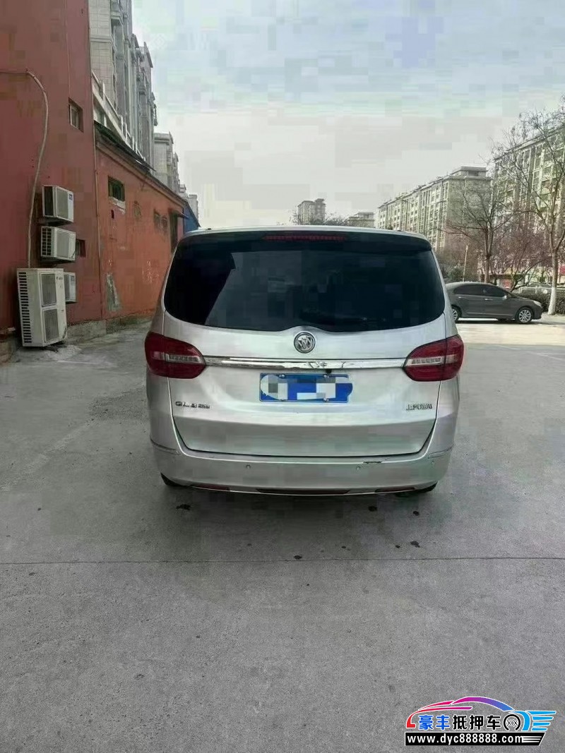 17年别克GL8轿车抵押车出售