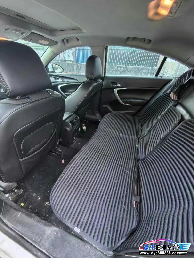 16年别克君威轿车抵押车出售