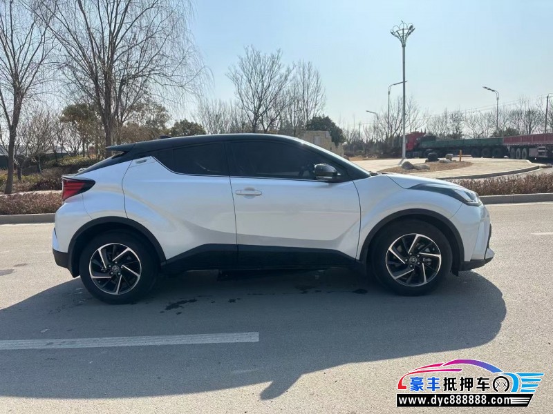 22年丰田C-HR轿车抵押车出售