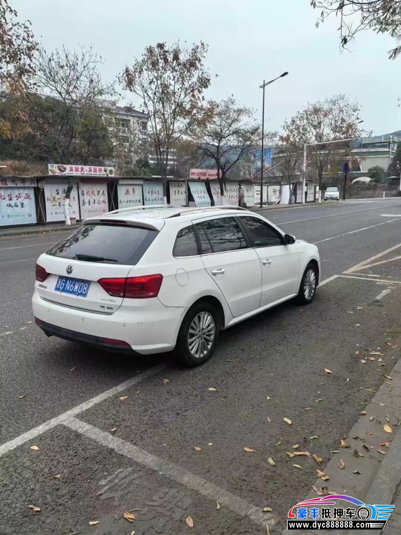 14年大众朗行轿车抵押车出售