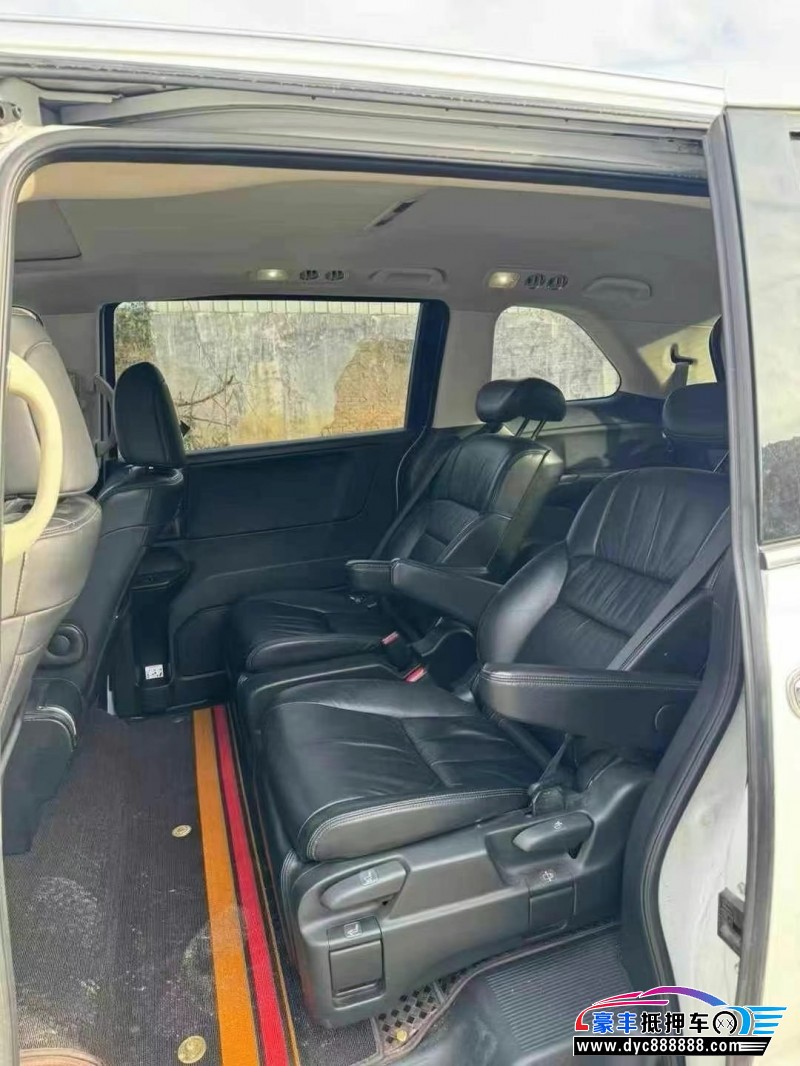 15年本田奥德赛轿车抵押车出售