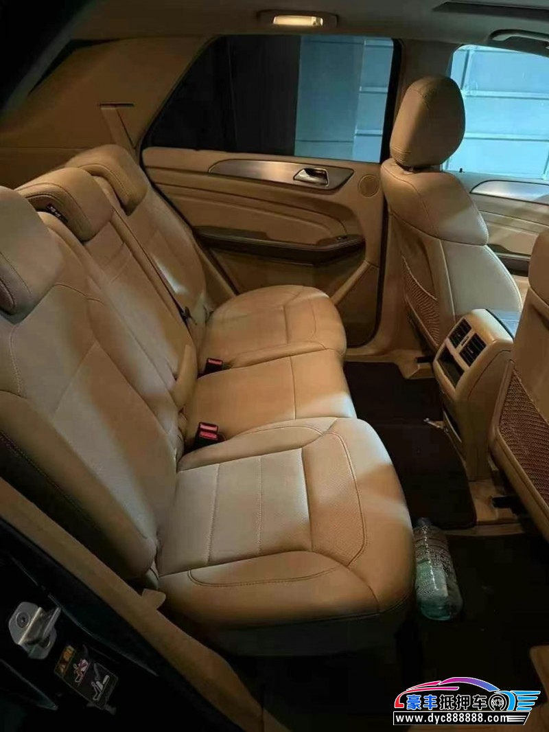 15年奔驰ML轿车抵押车出售