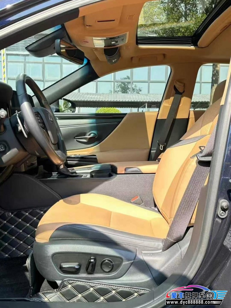 22年雷克萨斯ES轿车抵押车出售