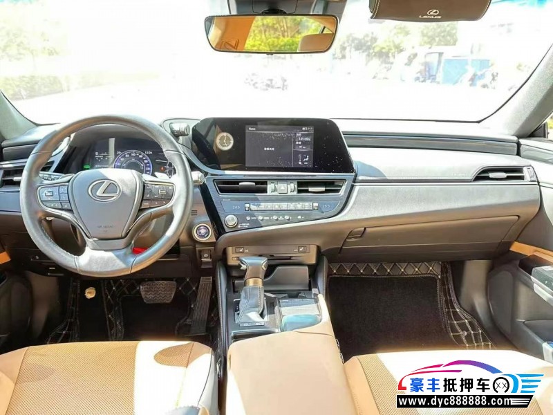 22年雷克萨斯ES轿车抵押车出售