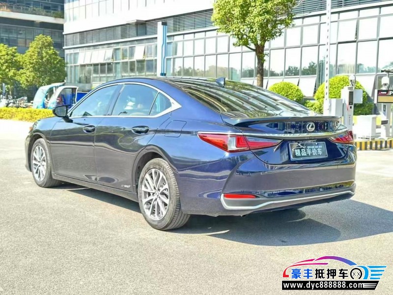 22年雷克萨斯ES轿车抵押车出售