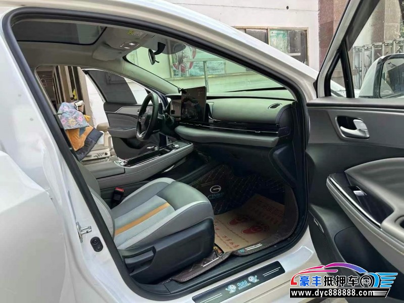 22年埃安魅S580轿车抵押车出售