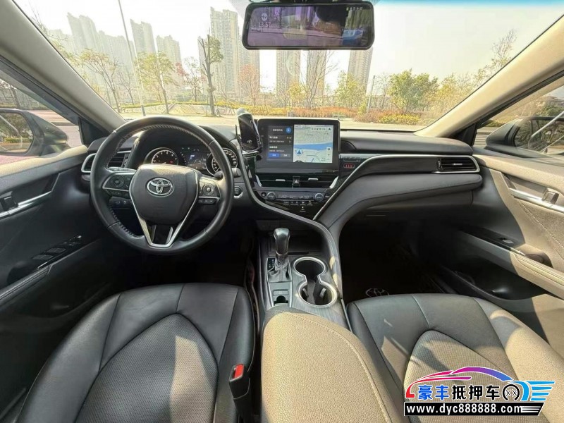 22年丰田凯美瑞轿车抵押车出售