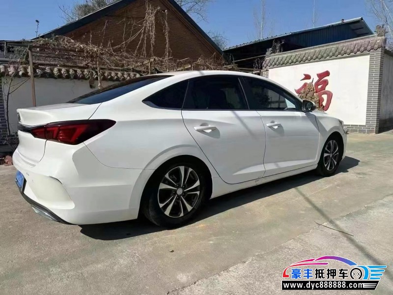 20年长安逸动轿车抵押车出售