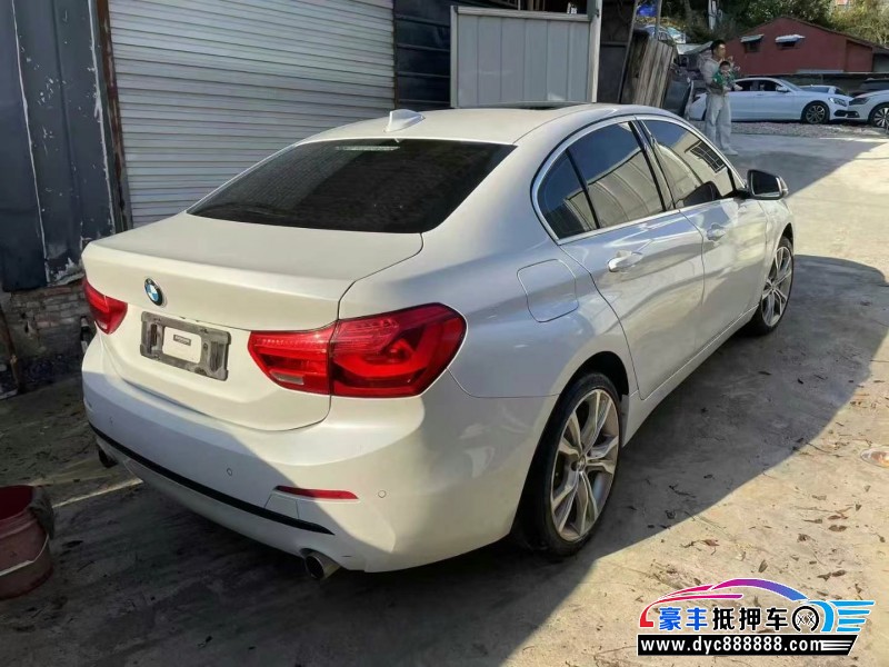 18年宝马1系轿车抵押车出售