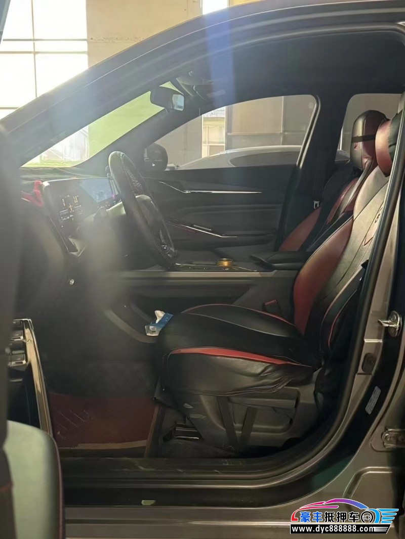 24年长安欧尚X5轿车抵押车出售