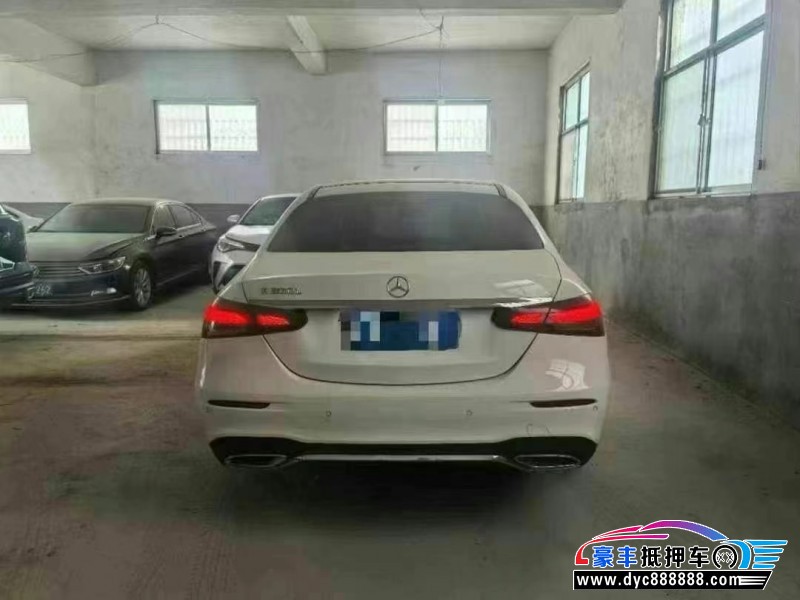 21年奔驰E轿车抵押车出售