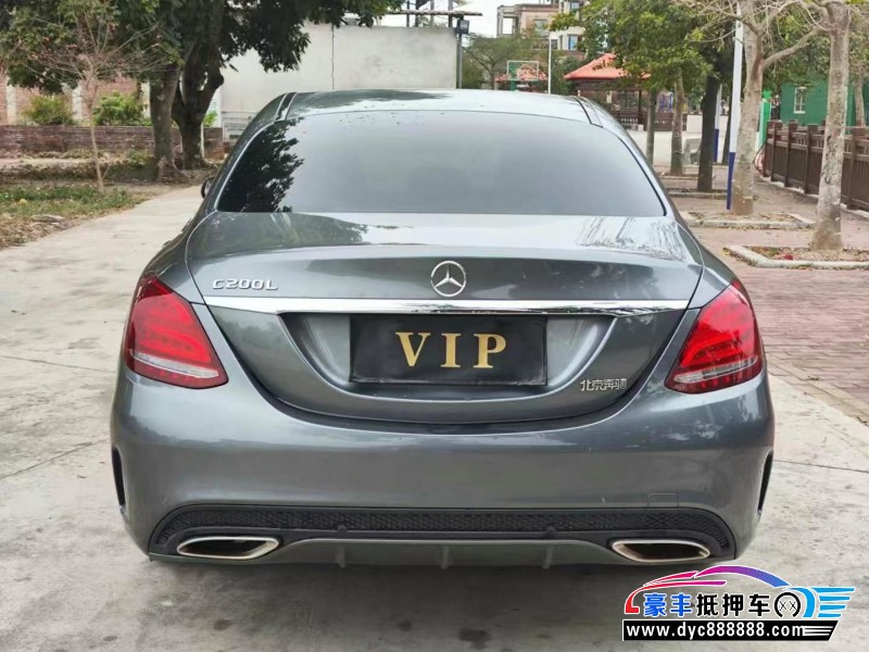 18年奔驰C轿车抵押车出售