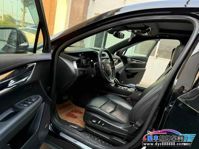 21年凯迪拉克xt6轿车抵押车出售