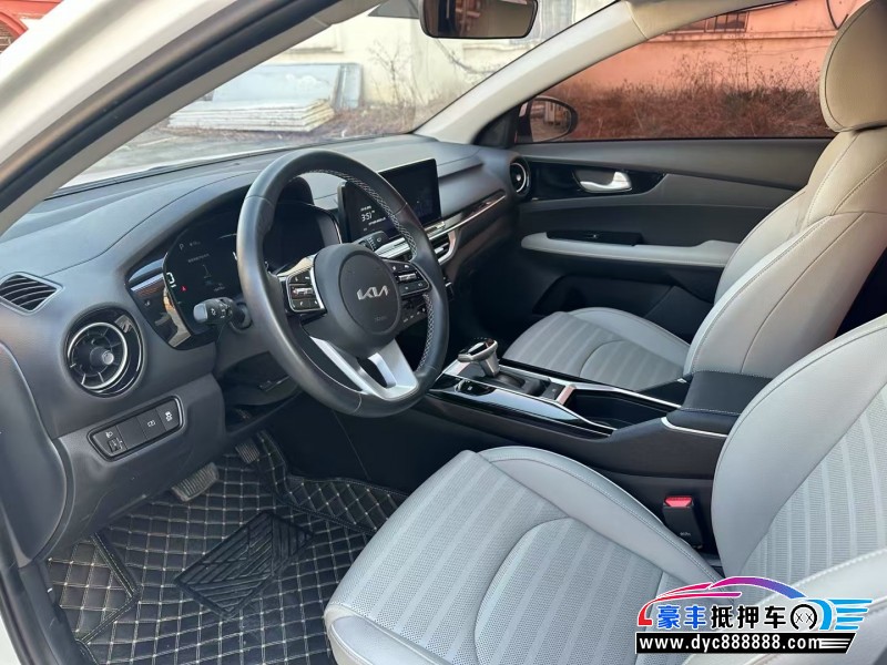 23年起亚K3轿车抵押车出售