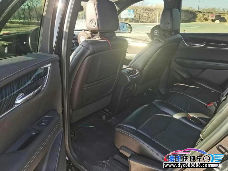 21年凯迪拉克xt6轿车抵押车出售