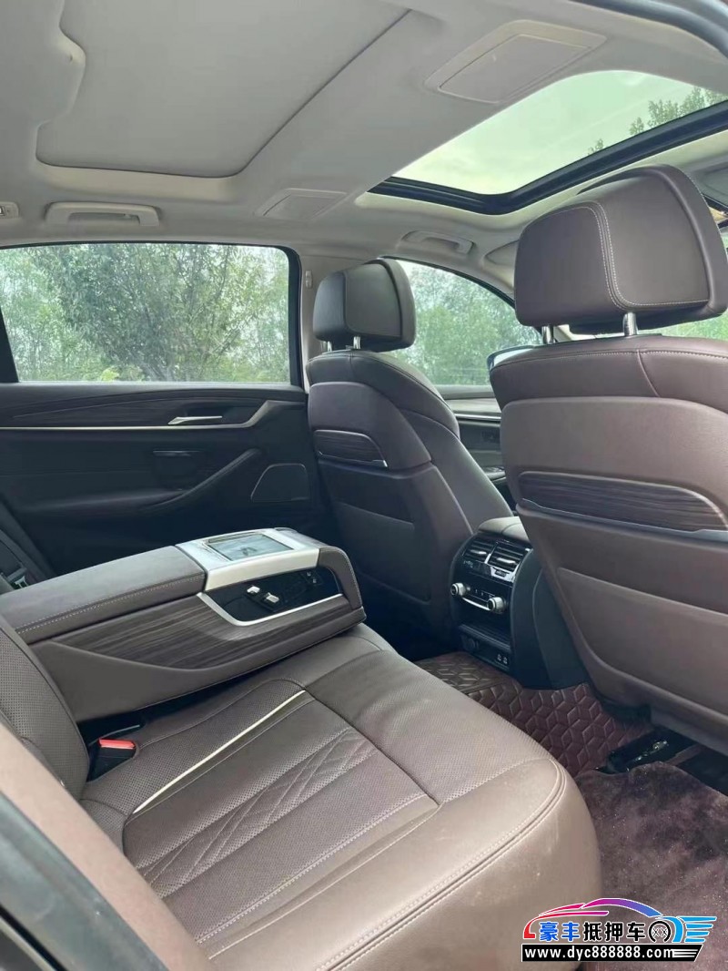 21年宝马5系轿车抵押车出售