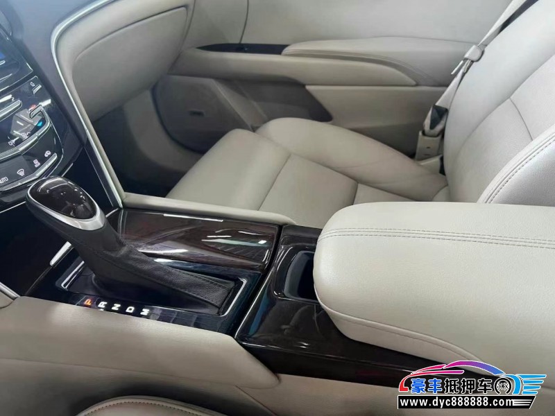 17年凯迪拉克XTS轿车抵押车出售