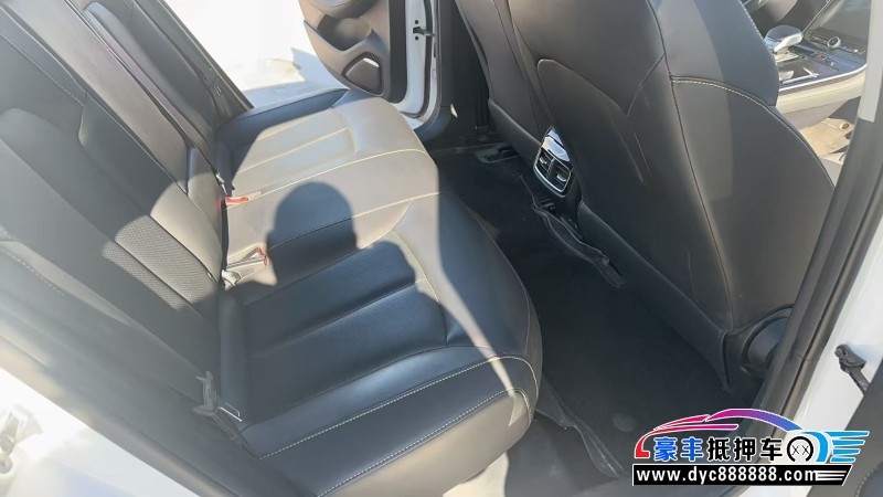 24年荣威i6轿车抵押车出售