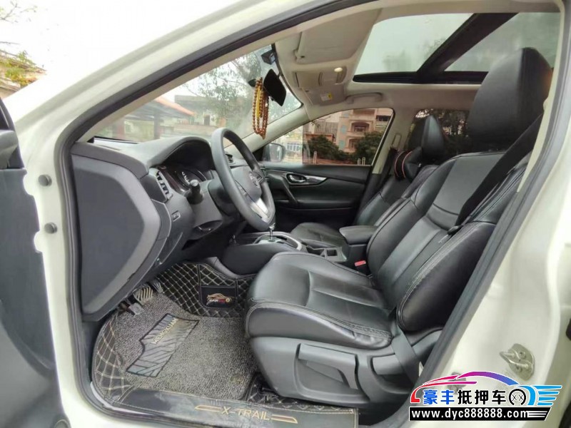 17年日产奇骏轿车抵押车出售