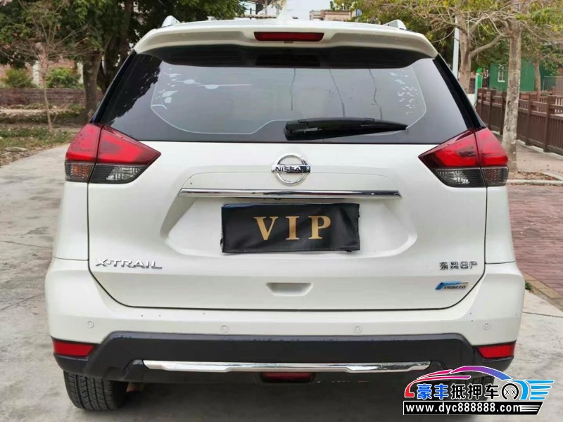 17年日产奇骏轿车抵押车出售