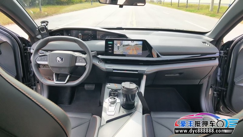 23年长安长安UNI轿车抵押车出售