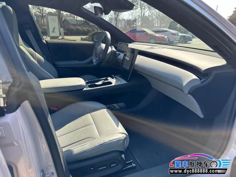 23年蔚来ET5轿车抵押车出售