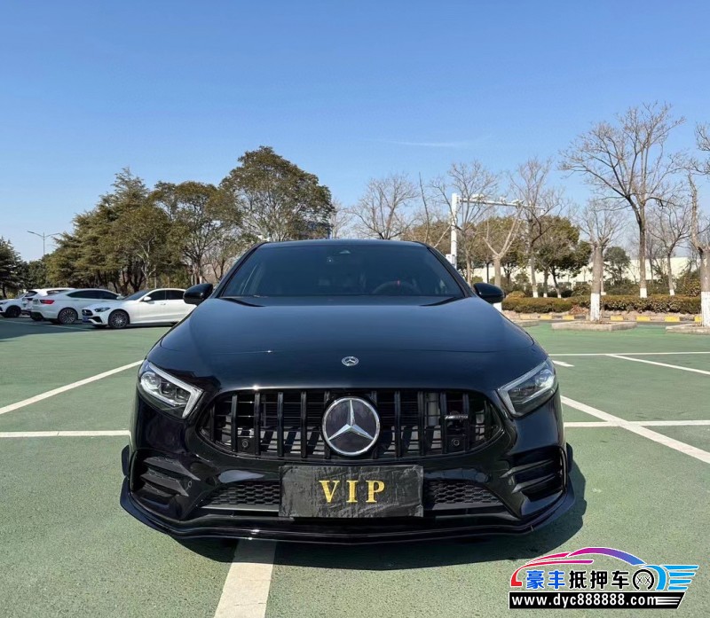 22年奔驰A级AMG轿车抵押车出售