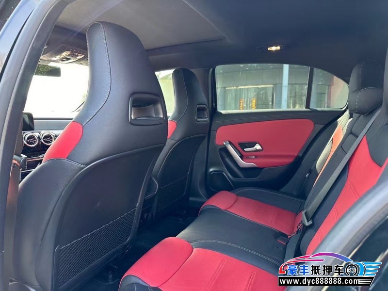 22年奔驰A级AMG轿车抵押车出售