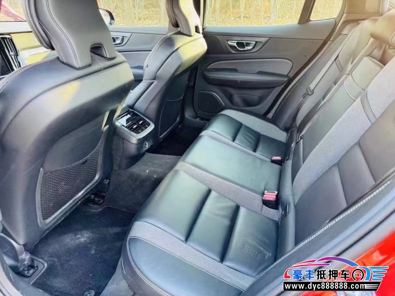 20年沃尔沃S60轿车抵押车出售