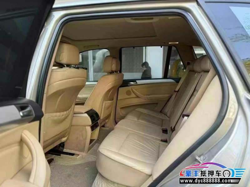 12年宝马X5轿车抵押车出售